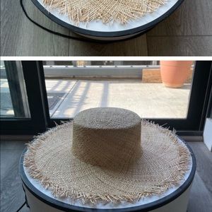 LACK OF COLOR ARUBA FRAY BOATER RAFFIA SUN HAT NEW